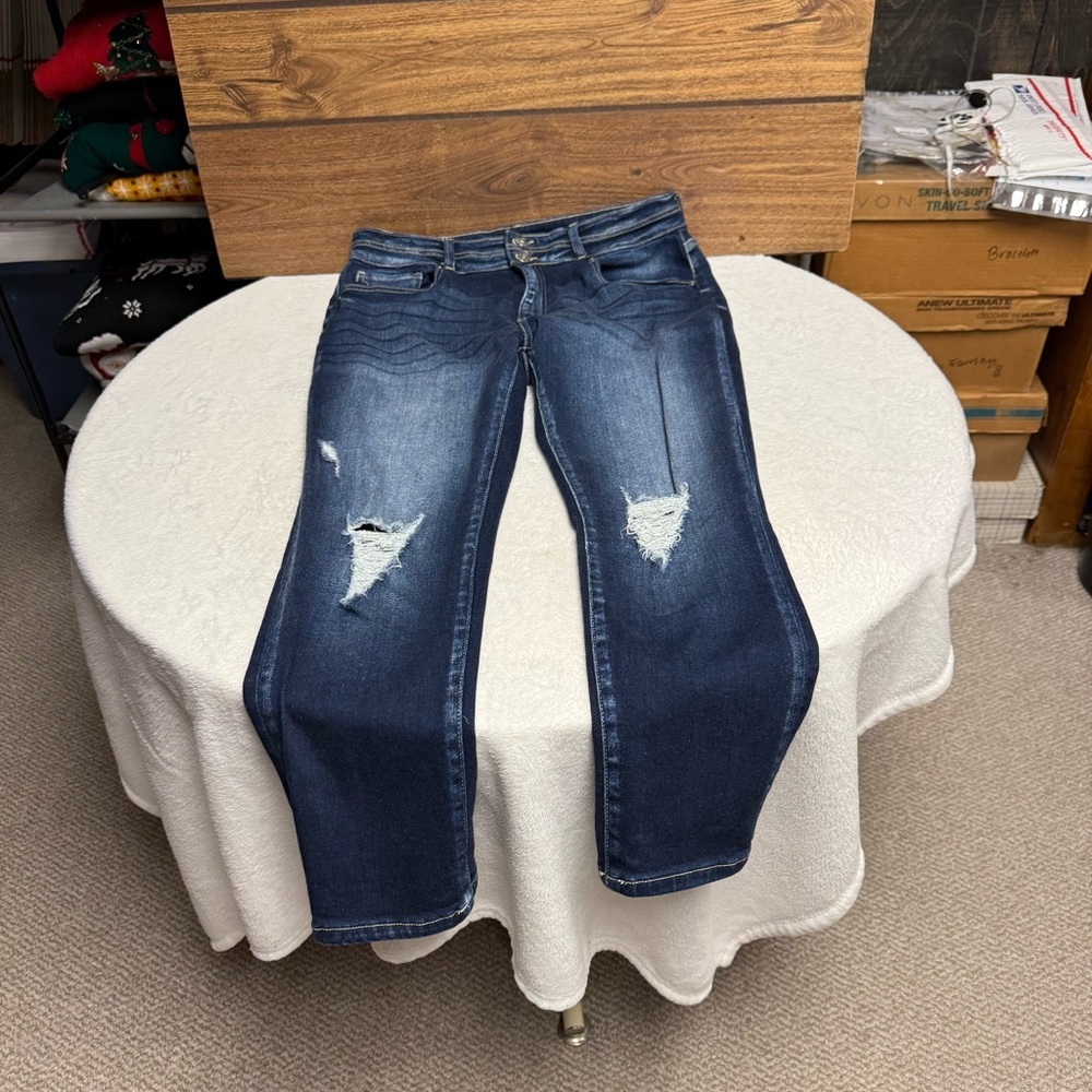 KanCan from Maurice’s size 31 Dark Blue Skinny Jeans distressed knees - Picture 7 of 10